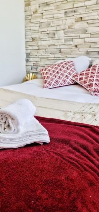 New #Boheme Chic# Pied De La Cite #2 Apartment การ์กาซอน ภายนอก รูปภาพ